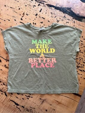 Graphic Tee "Make The World A Better Place" - Olive Green